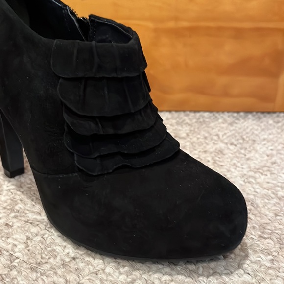 Gianni Bini Tula004 Booties - Picture 5 of 8